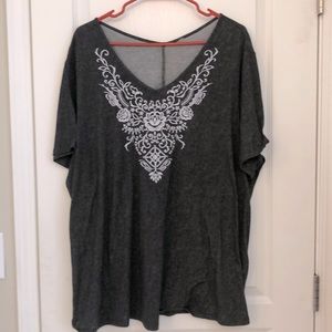 😊 Denim and Company tops size 3X short sleeve. Super cute.🌺NWOT